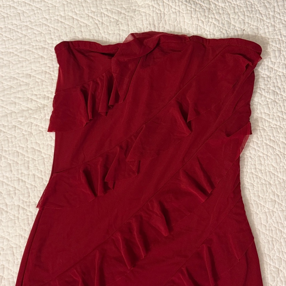 Amazon Dress - Picture 2 of 4